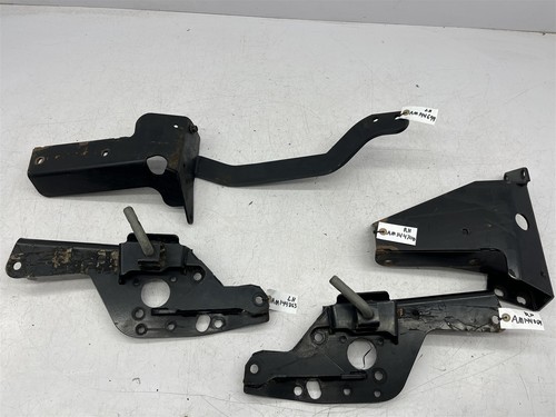 John deere curtis - cab, bracket